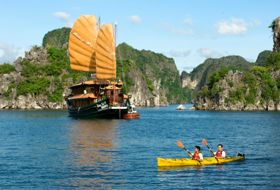Vietnam vakantie Halong bay kano iki Travels Vietnam vakantie Halong bay kano iki Travels