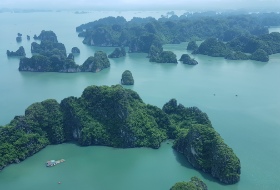 Iki Travels Vietnam Reizen Halong Vlucht